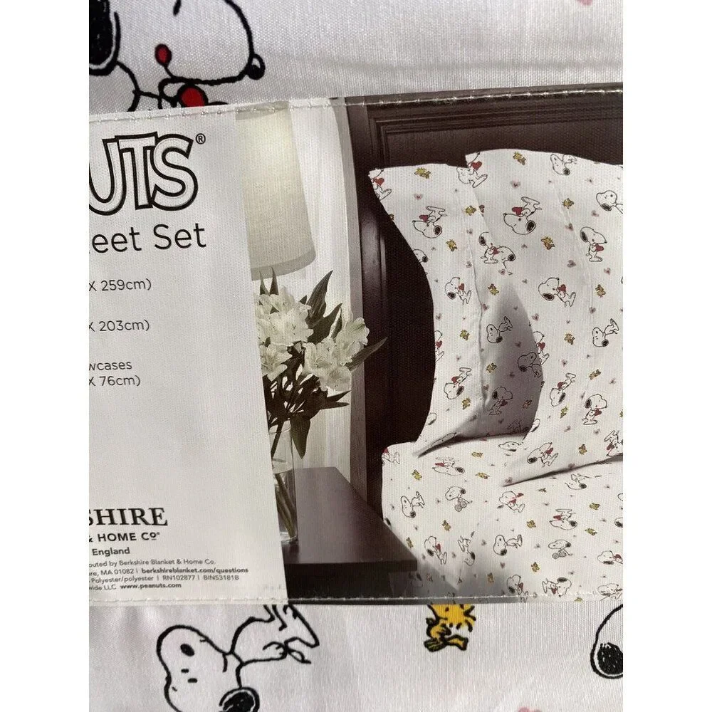 Peanuts Snoopy Woodstock Hearts Valentines Day QUEEN Size Sheet Set‎ Soft NEW